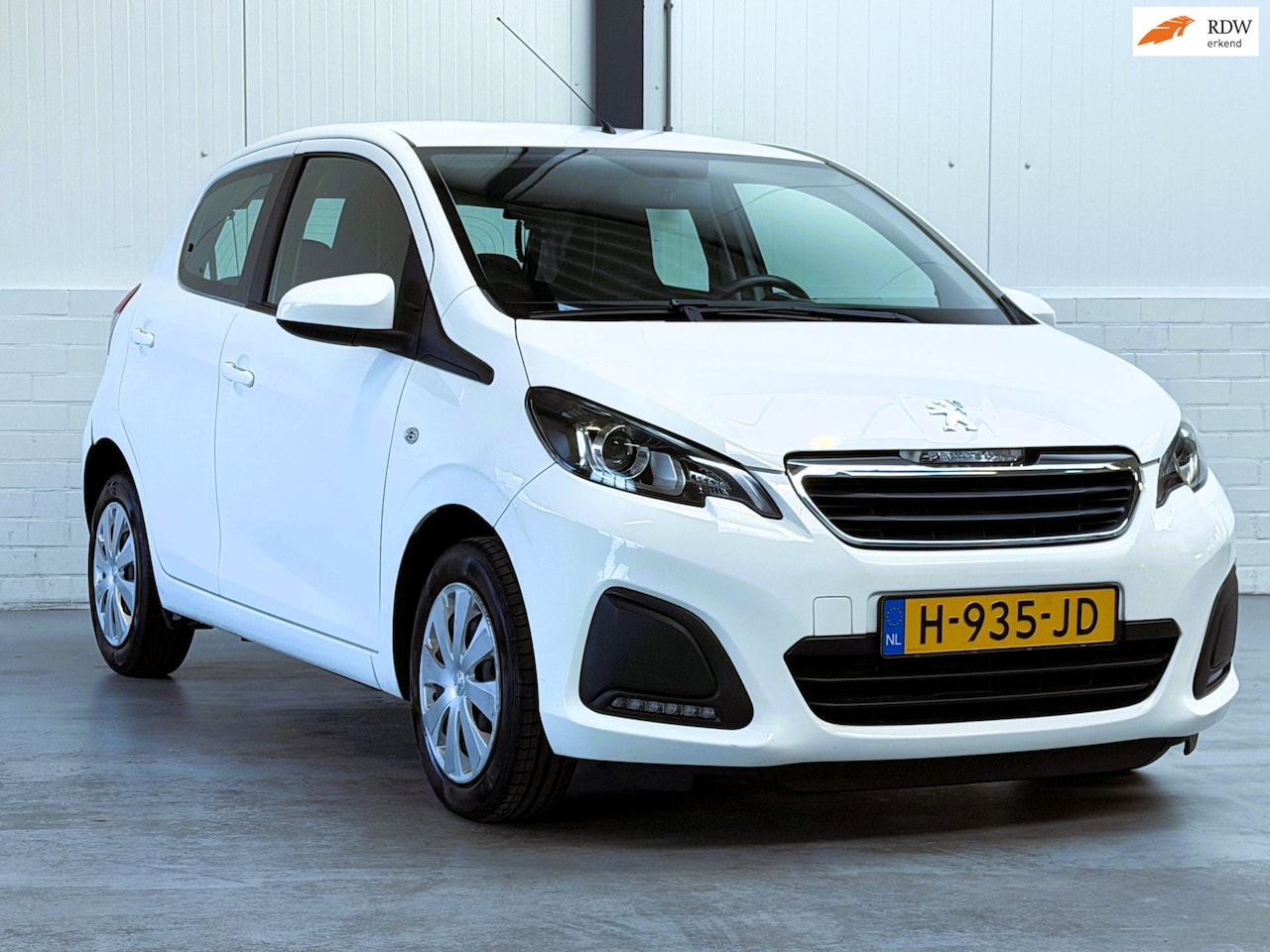 Peugeot 108 - 1.0 e-VTi Active 1.0 e-VTi Active - AutoWereld.nl