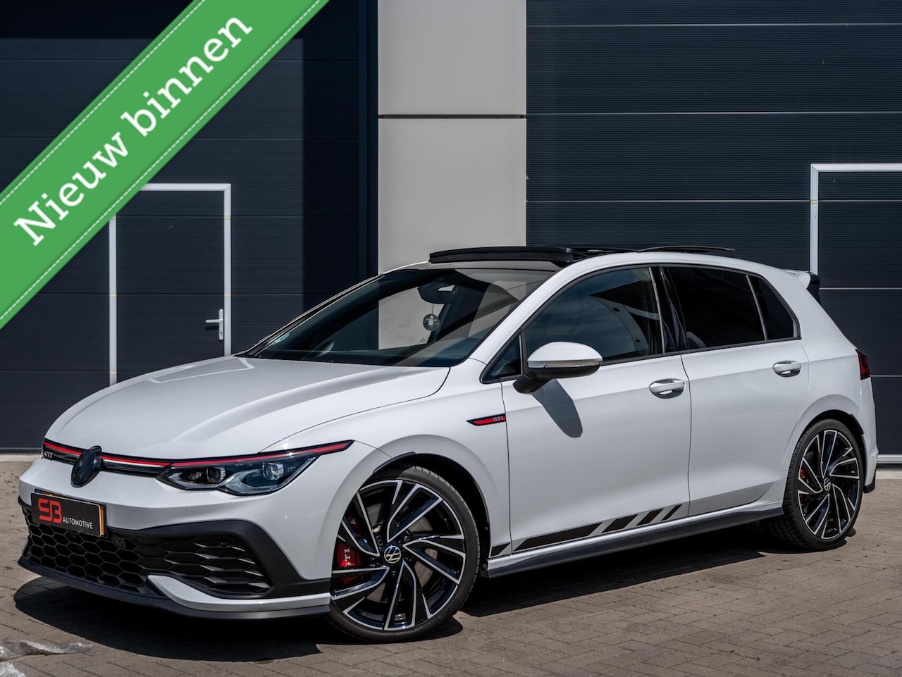 Volkswagen Golf - 2.0 TSI GTI Clubsport IQ|Cam|Pano|BOMVOL! - AutoWereld.nl