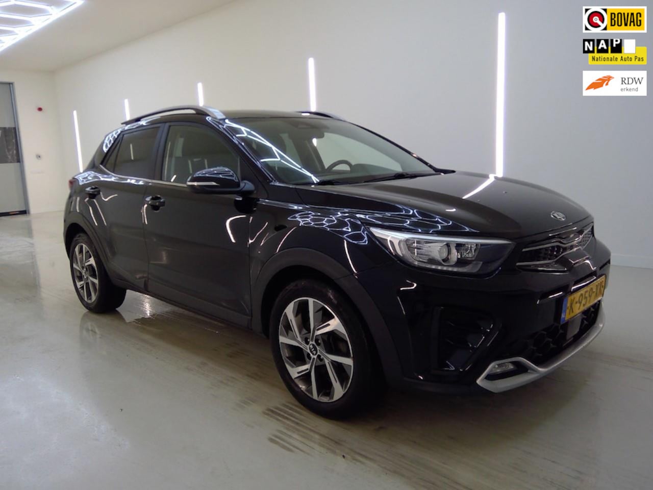 Kia Stonic - 1.0 T-GDi MHEV GT-Line+Led+Leder+ecc+camera+body-Kitt = SUPER !! - AutoWereld.nl
