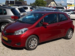 Toyota Yaris - 1.3 VVT-i Aspiration Automaat Cruise Camera Nieuwe Banden Nette Auto