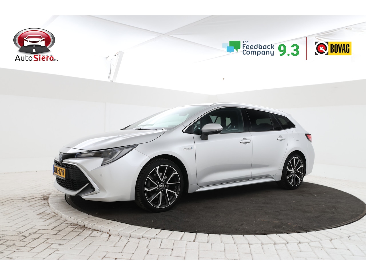 Toyota Corolla Touring Sports - 2.0 Hybrid Dynamic Automaat, Navigatie, Climate, Trekhaak - AutoWereld.nl