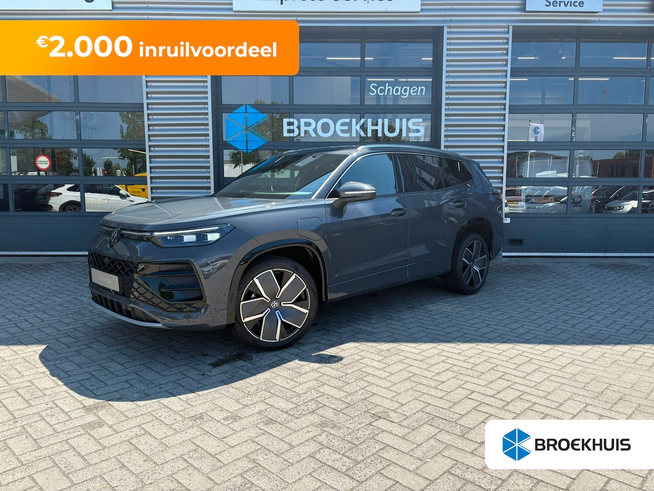 Volkswagen Tayron - R-Line Edition | 'App-Connect' draadloze smartphone integratie | Automatische afstandsrege - AutoWereld.nl