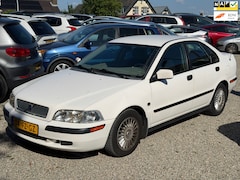 Volvo S40 - 1.8 Dealer Onderhouden Nieuwe Apk Automaat Eletrisch ramen Trekhaak Nette Auto