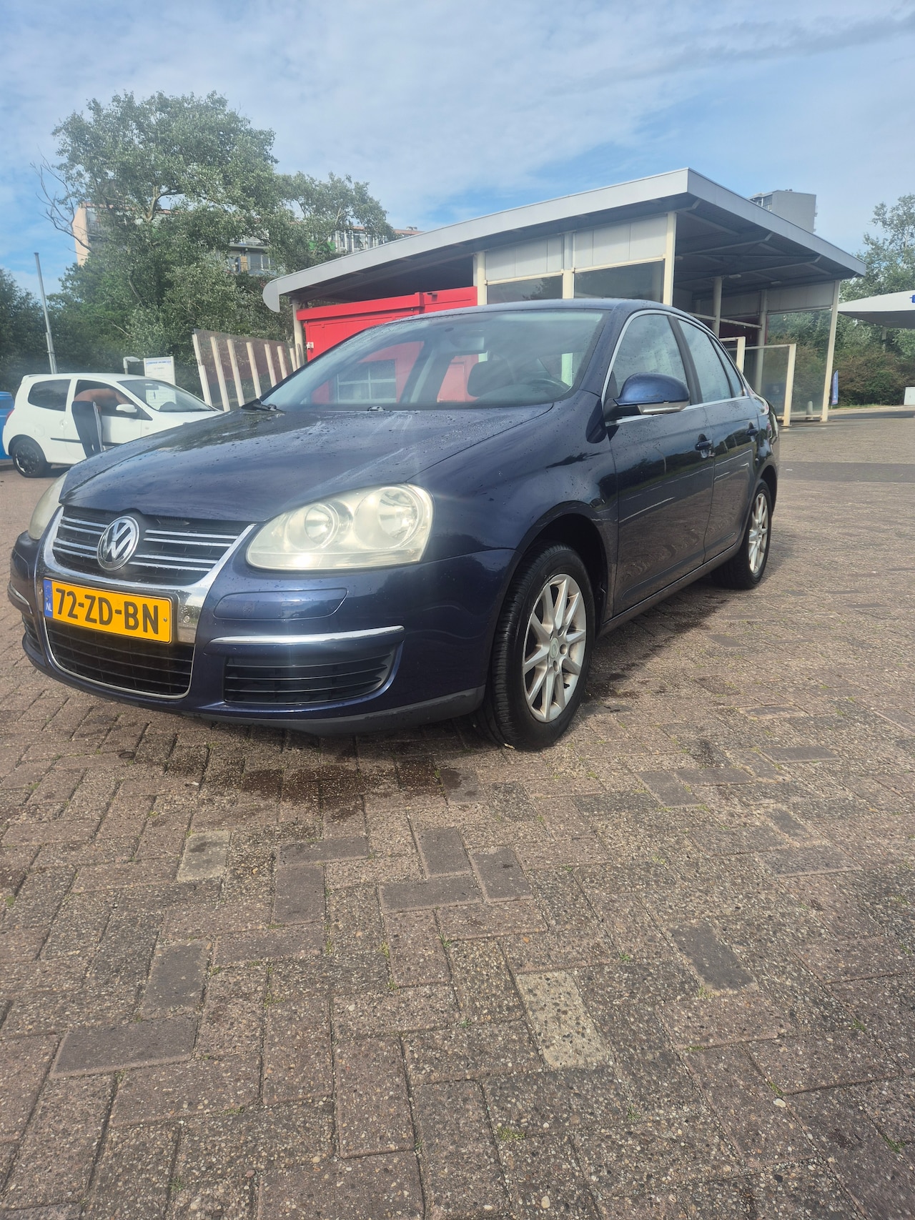 Volkswagen Jetta - 1.6 FSI Comfortline - AutoWereld.nl