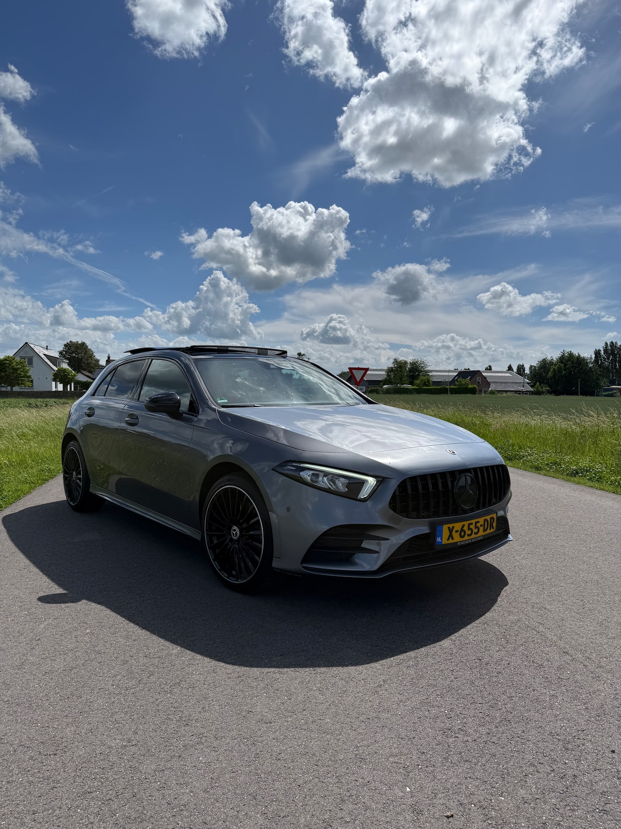 Mercedes-Benz A-klasse - 250 e AMG Line - AutoWereld.nl
