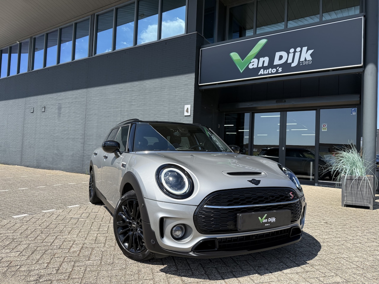MINI Clubman - 2.0 Cooper S Panodak Leer Navi Camera Pdc H+K - AutoWereld.nl