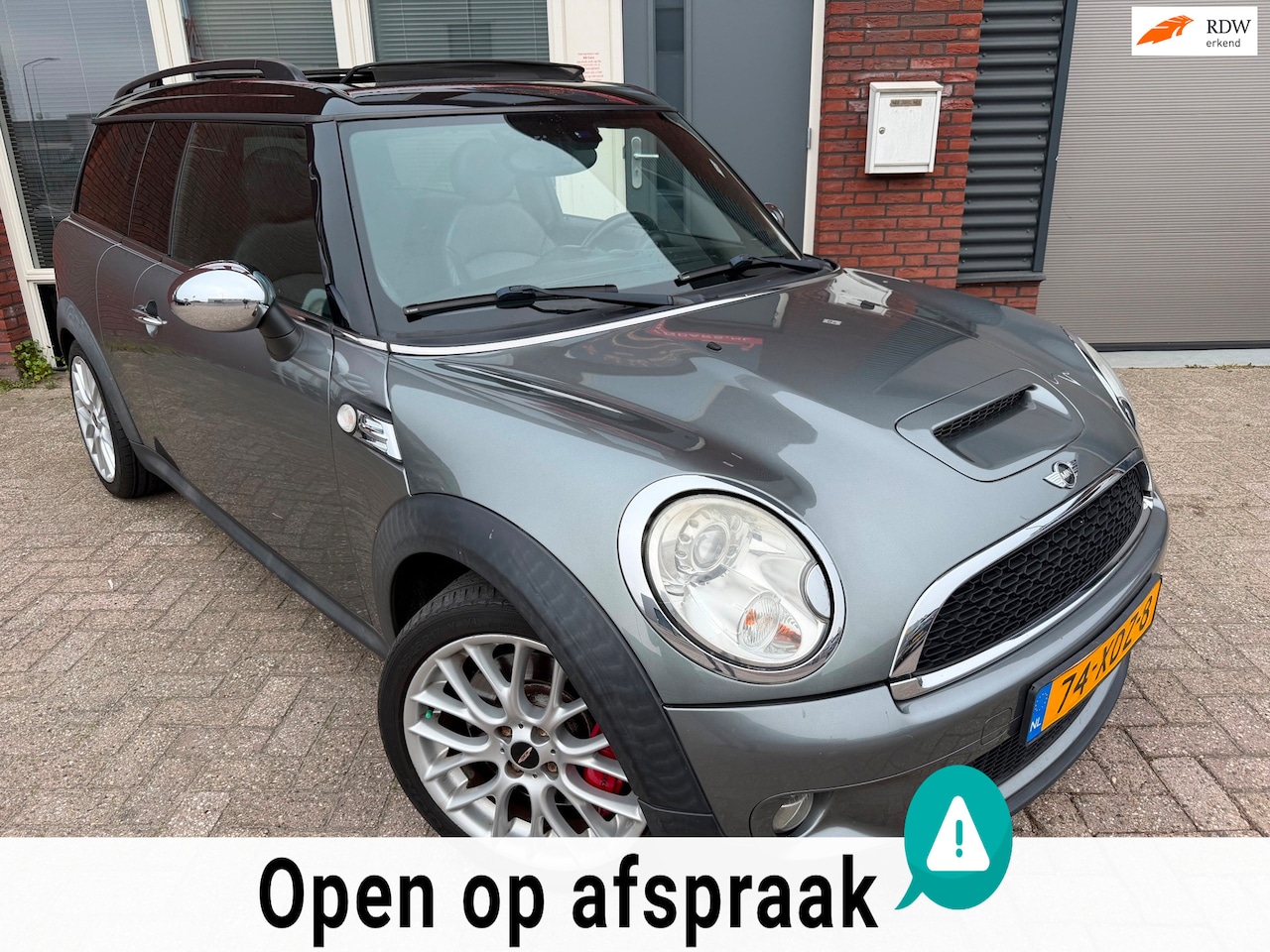 MINI Clubman - Mini 1.6 John Cooper Works Chili / Pano / Leder / Navi / PDC / Cruise - AutoWereld.nl