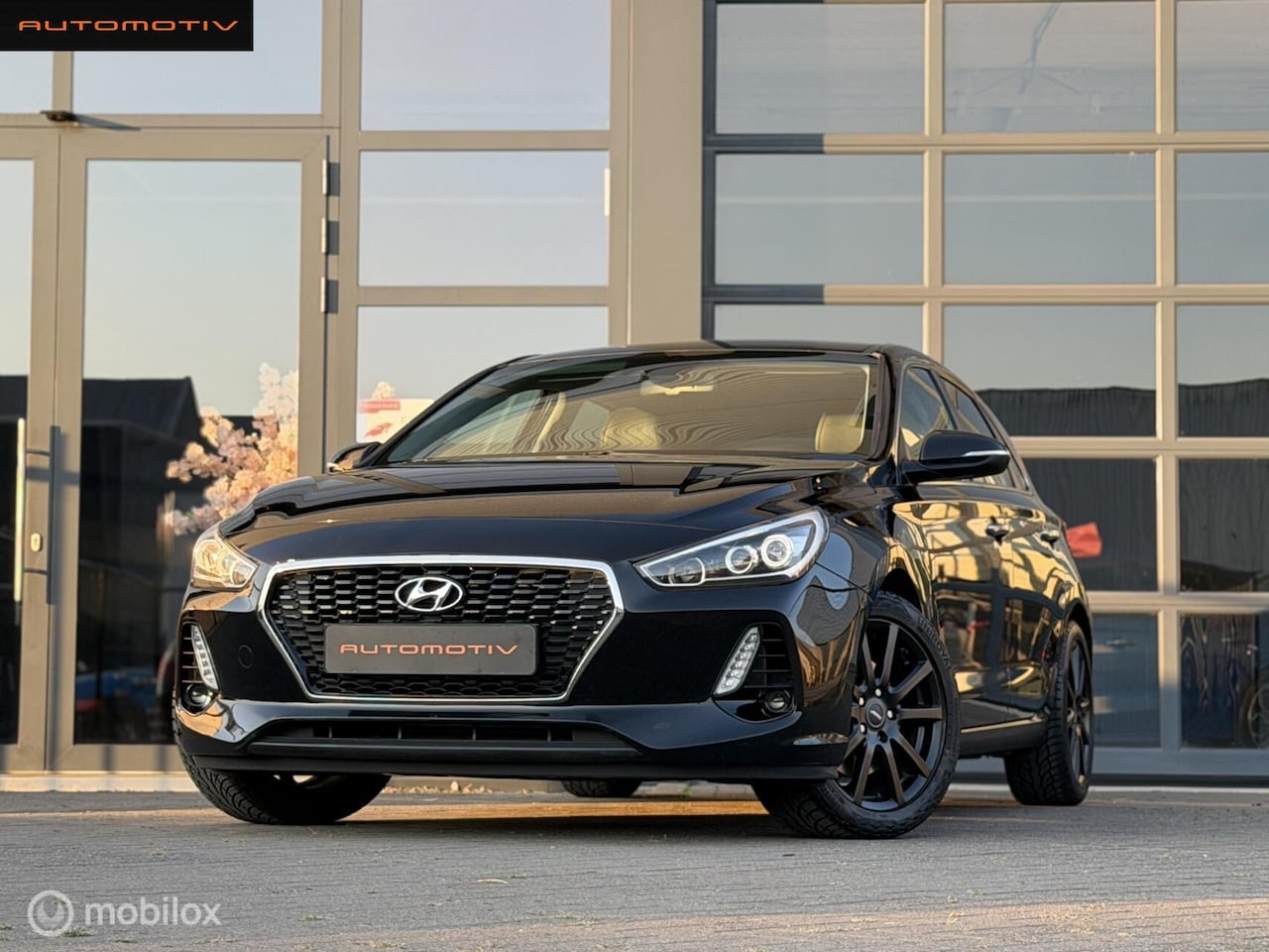 Hyundai i30 - 1.0 T-GDI Premium NAP / DAB / CAMERA - AutoWereld.nl