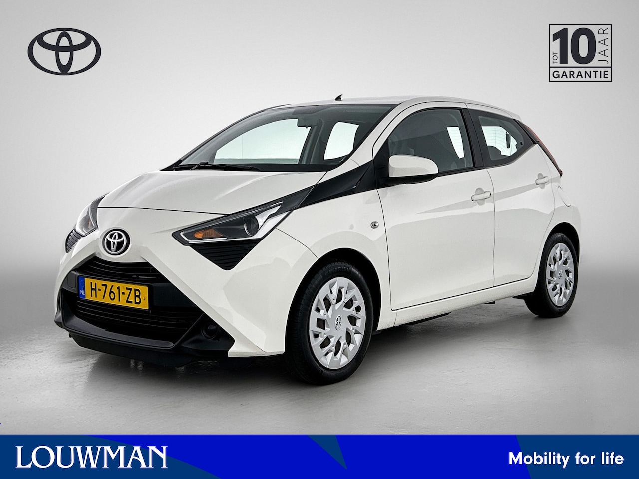 Toyota Aygo - 1.0 VVT-i x-play | 1e Eigenaar | Dealeronderhouden | Apple Carplay / Android Auto | Camera - AutoWereld.nl