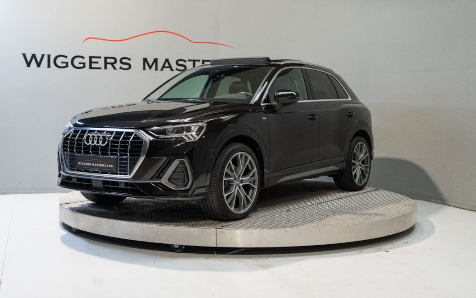 Audi Q3 - 35 TFSI automaat  S-Line, Pano, Keyless, Leder, El.trekhaak, DSP Sound, 20 Inch - AutoWereld.nl