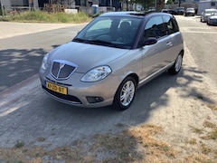 Lancia Y(psilon) - Ypsilon AUTOMAAT 1.4-16V PLATINO