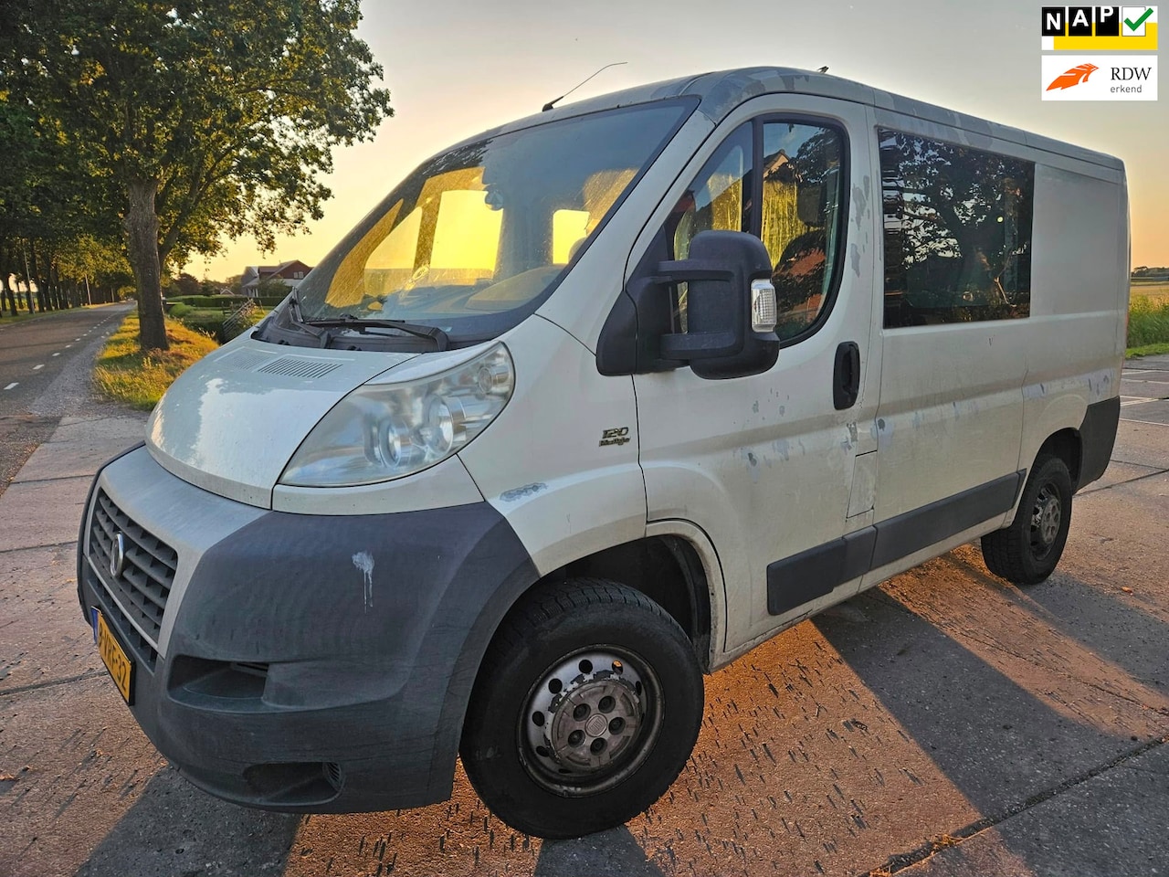 Fiat Ducato - 30 2.3 MultiJet KH1 DC/ AIRCO/ 6 PERS. / DUBBELCABINE - AutoWereld.nl