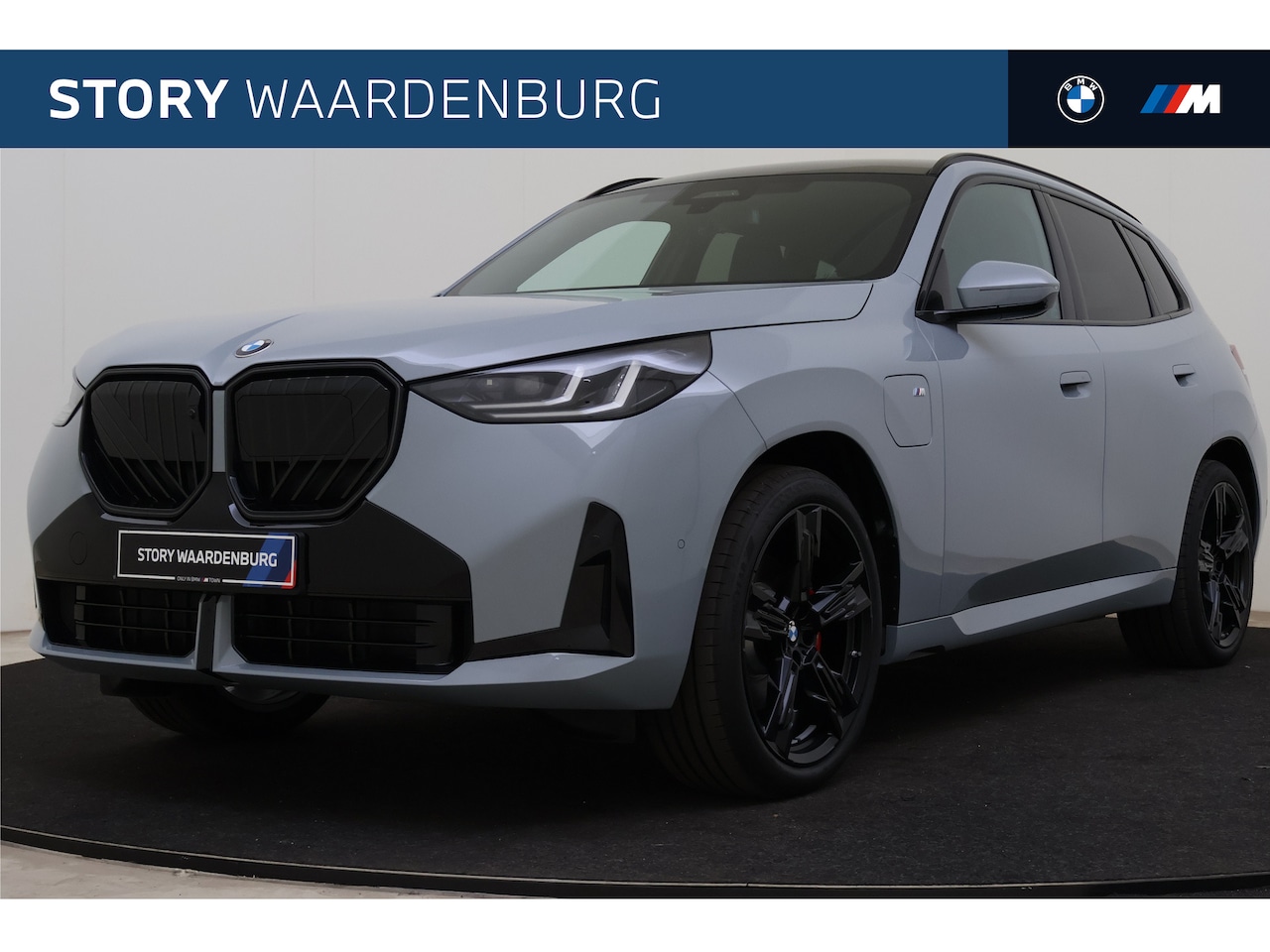 BMW X3 - 30e xDrive M Sport Automaat / Panoramadak / Trekhaak / Sportstoelen / Adaptieve LED / Park - AutoWereld.nl