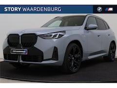 BMW X3 - 30e xDrive M Sport Automaat / Panoramadak / Trekhaak / Sportstoelen / Adaptieve LED / Park