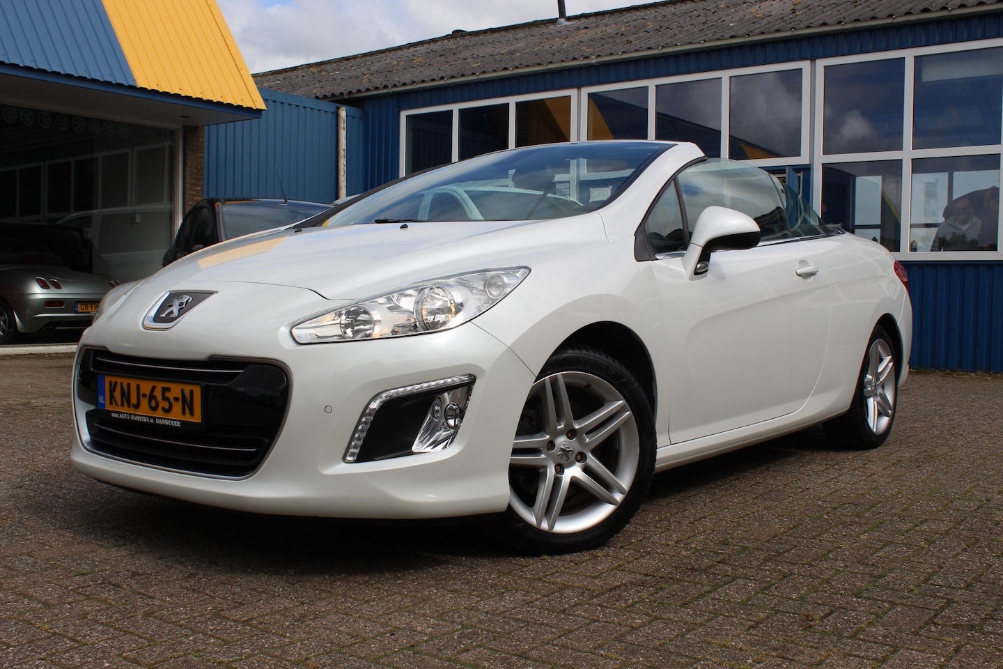 Peugeot 308 - Cabrio 1.6-16V "Sport Pack" Cruise - PDC - 17" velgen !!! - AutoWereld.nl