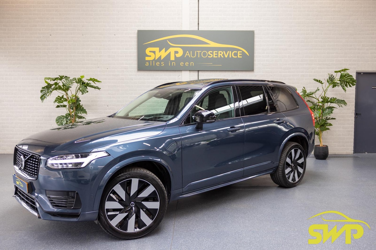 Volvo XC90 - 2.0 T8 Recharge AWD Ultimate Dark | Pano | Trekhaak zwenkbaar | Massage | Stoelventilatie - AutoWereld.nl