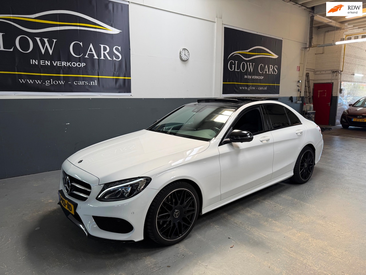 Mercedes-Benz C-klasse - 250 Premium Plus PANO|360 CAMERA|AMG PAK.|NIGHT PAK.| - AutoWereld.nl