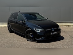 Volkswagen Golf - 2.0 TSI R 4Motion Pano l Leder l Head-Up l Akra l H&K l Camera l ACC l Matrix l Bom Vol