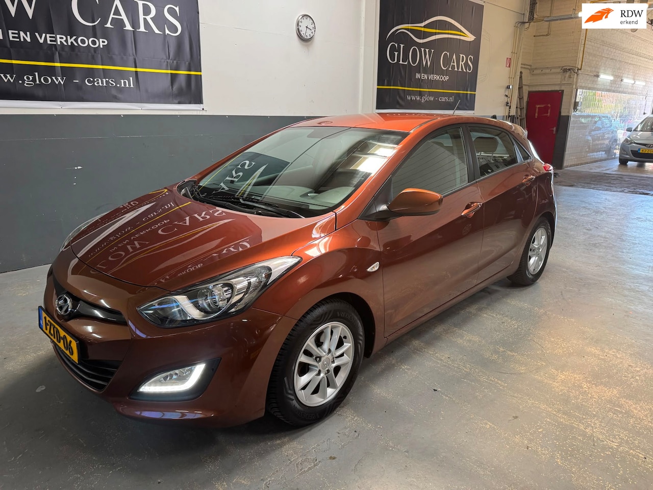 Hyundai i30 - 1.4 AIRCO|APK|6.VERSNELLING|RADIO - AutoWereld.nl