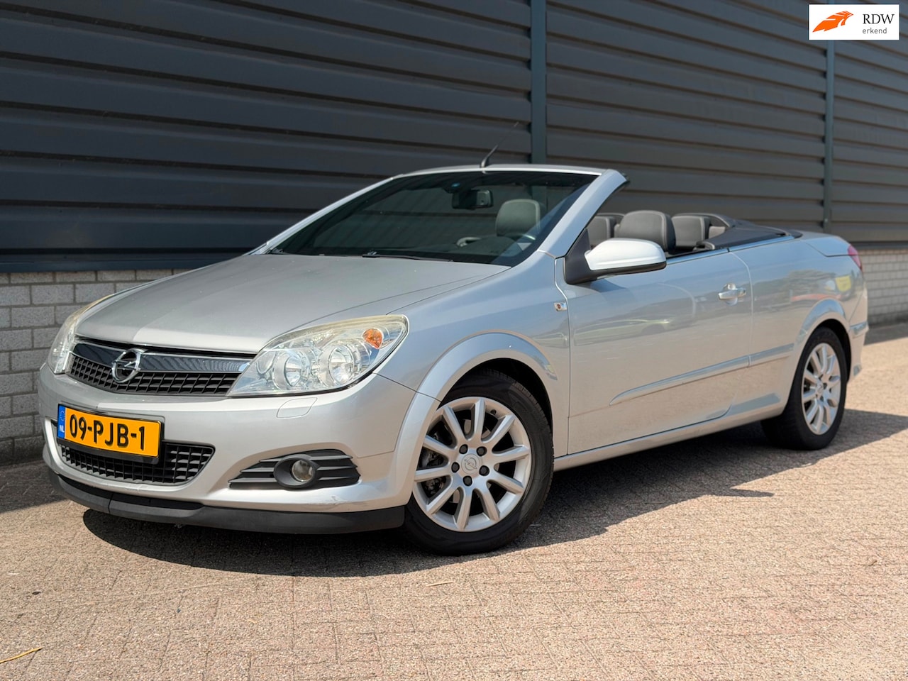 Opel Astra TwinTop - 1.8 Enjoy Cabrio apk airco - AutoWereld.nl