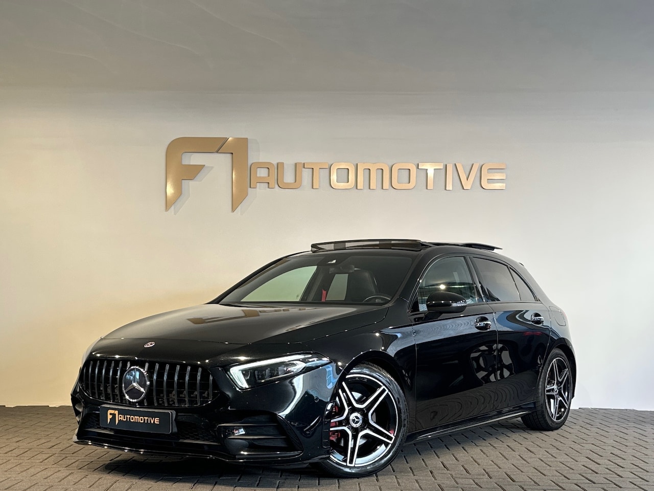 Mercedes-Benz A-klasse - 200 Business AMG Pano|Sfeer|Memory - AutoWereld.nl