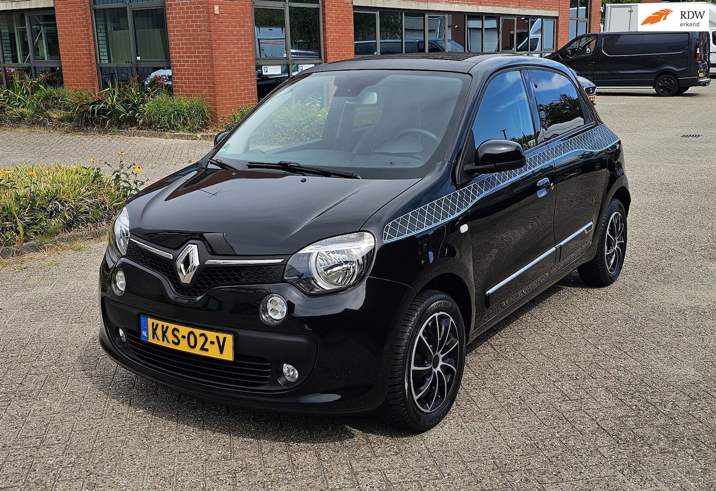 Renault Twingo - 1.0 SCe La Parisienne|59.737km|Cabrio - AutoWereld.nl