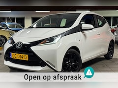 Toyota Aygo - 1.0 VVT-i x-play|NAP|NweAPK|Carplay|Airco|Nettestaat|PerfectOH|
