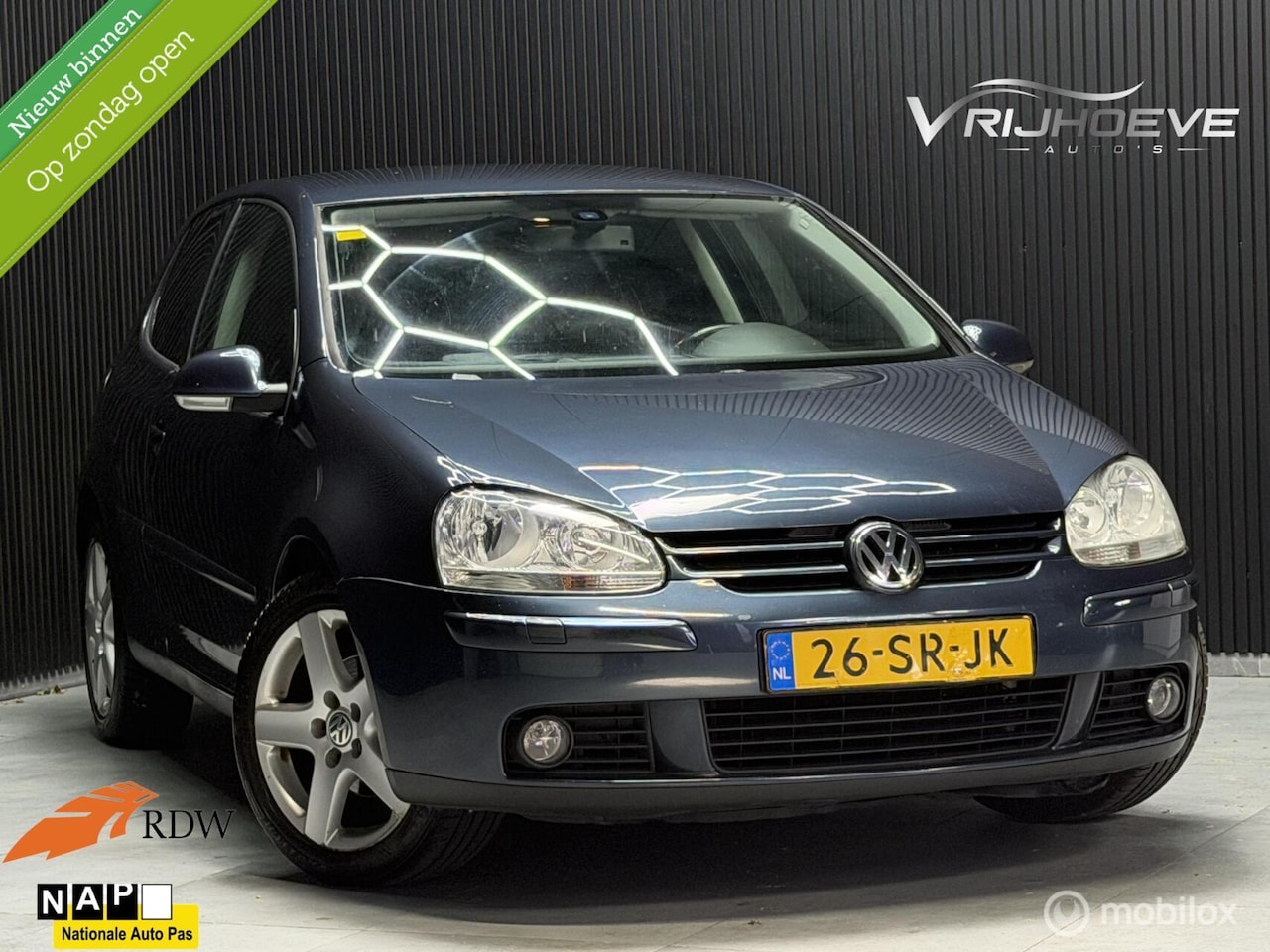 Volkswagen Golf - 1.6 FSI Sportline|NAP|APK|AIRCO|STOELVERW - AutoWereld.nl