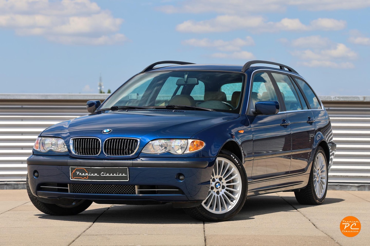 BMW 3-serie Touring - 330xi E46 | 244.000KM |  Zwitsers Geleverd | Volledig gedocumenteerd - AutoWereld.nl