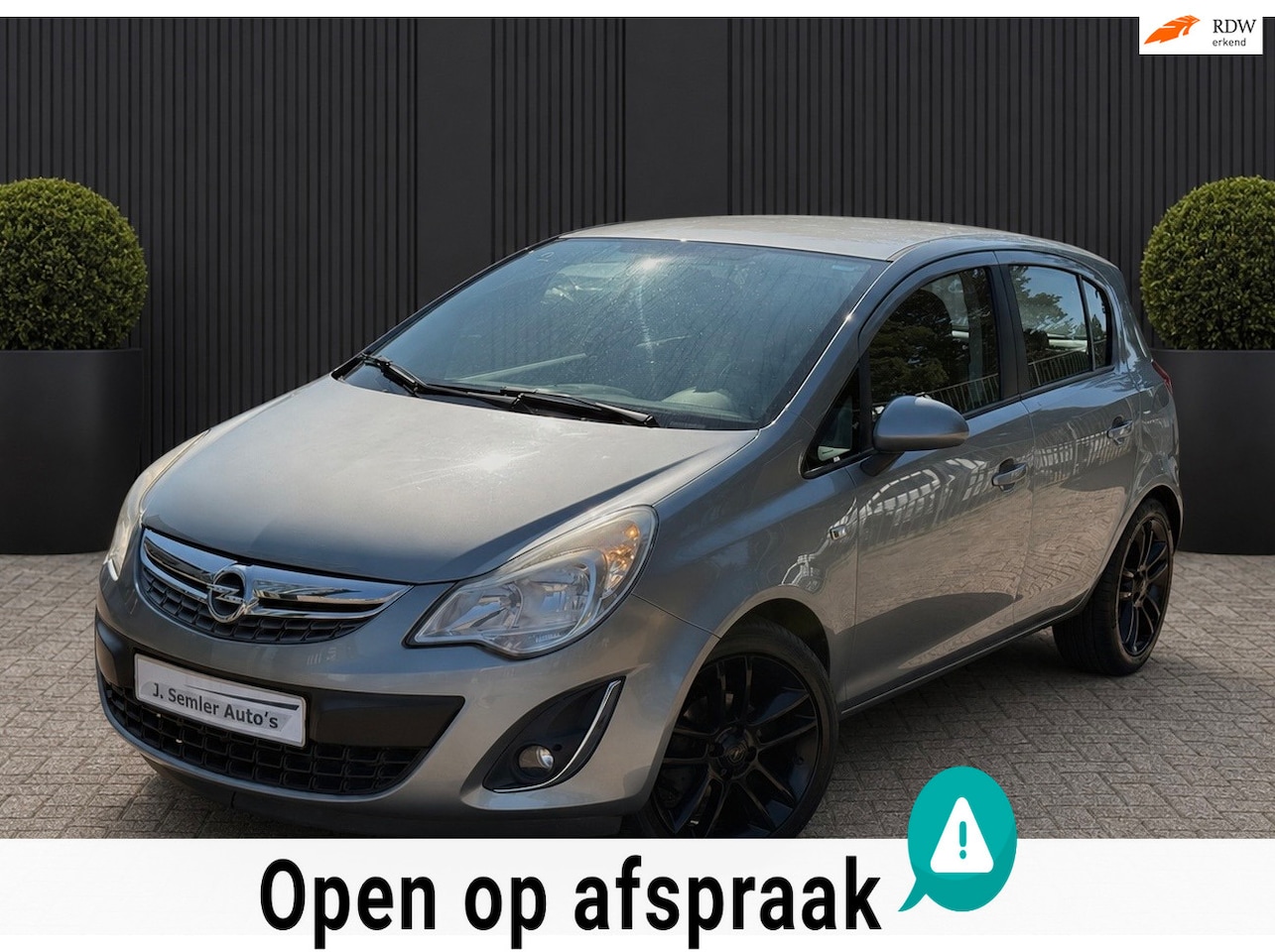 Opel Corsa - 1.2-16V COLOR Edition 17INCH AIRCO CRUISE CTRL 1STE EIG. APK 07-2027 - AutoWereld.nl