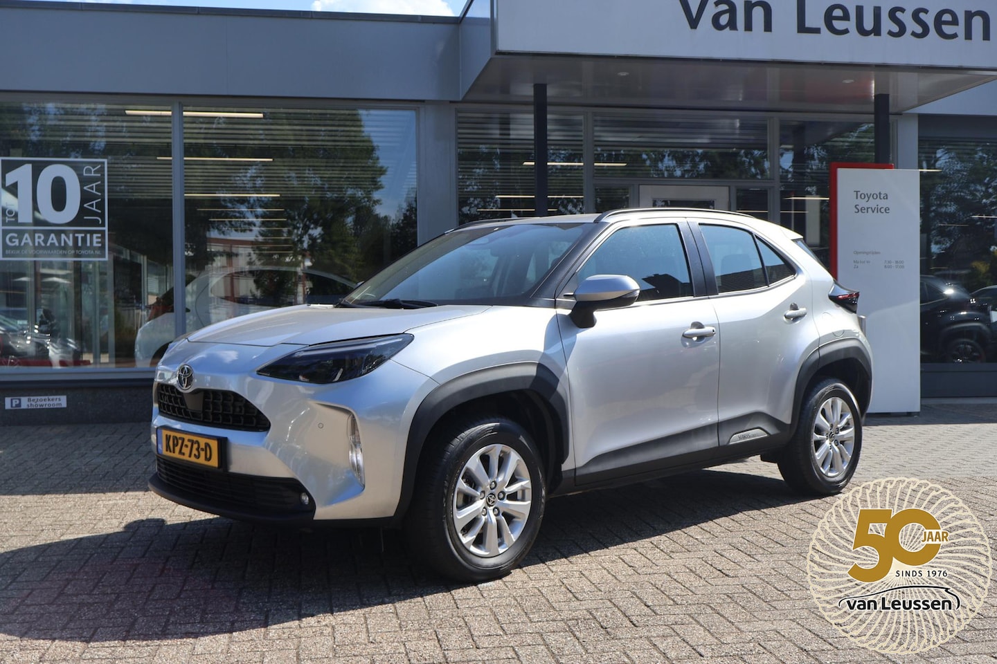 Toyota Yaris Cross - 1.5 HYBRID DYNAMIC STOEL/STUUR&WISSERVERW DODEHOEK DETECTIE LM-VELGEN CAMERA SENSOREN AD-C - AutoWereld.nl