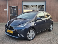 Toyota Aygo - 1.0 VVT-i x-sport 5-Drs Airco Navi NL-auto / 1e-Eig. Camera L.m.v. Dealer OH