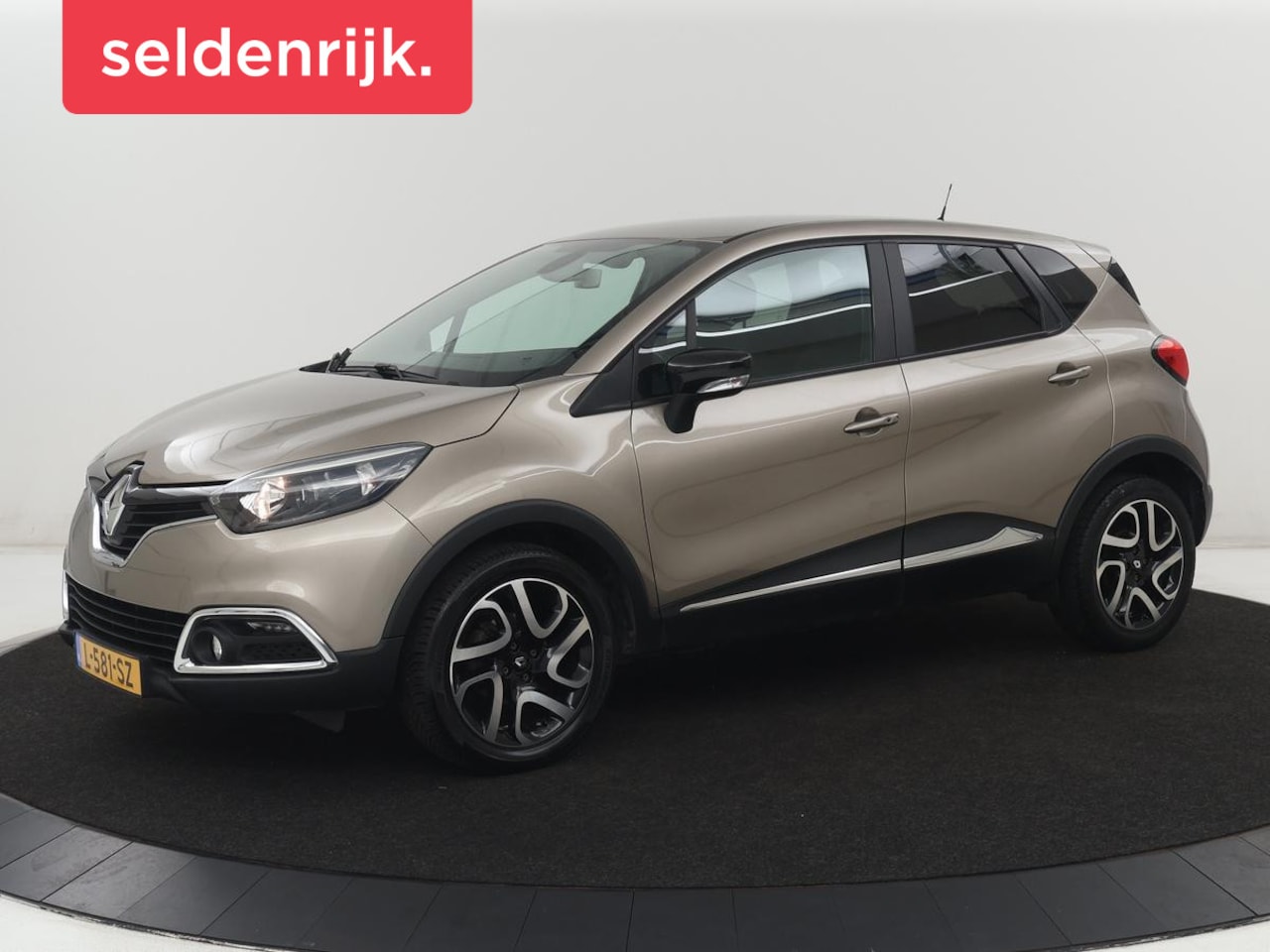 Renault Captur - 0.9 TCe Dynamique | Cruise control | Navigatie | Bluetooth | Airco - AutoWereld.nl