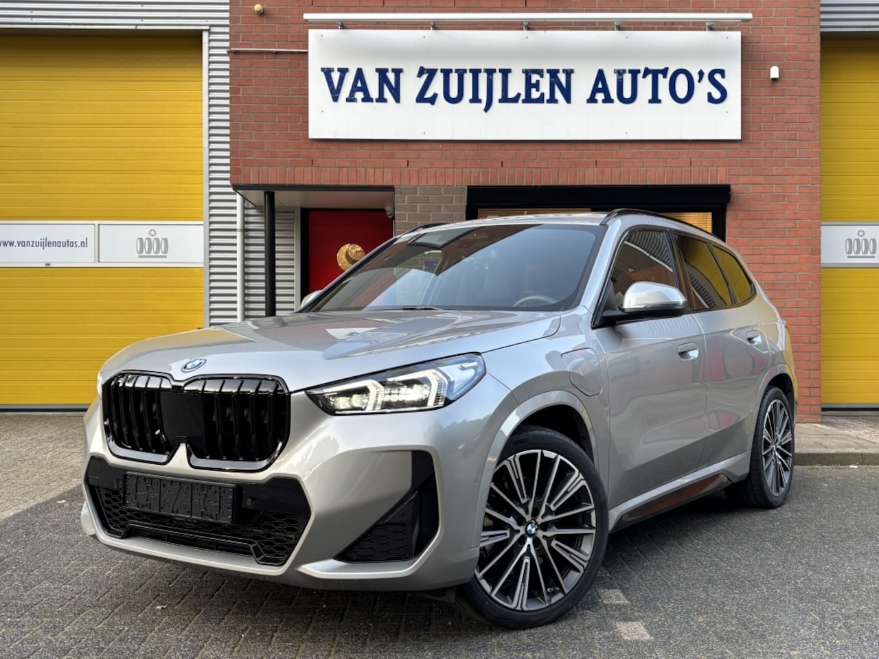 BMW X1 - xDrive30e M-Sport Pano 20" Head-Up Trekhaak HK Memory 360° ACC - AutoWereld.nl