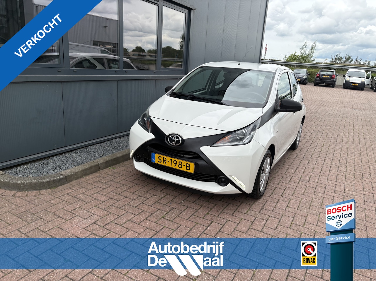Toyota Aygo - 1.0 VVT-i X-Fun 5-drs. AIRCO/MEDIA/LIMITER - AutoWereld.nl