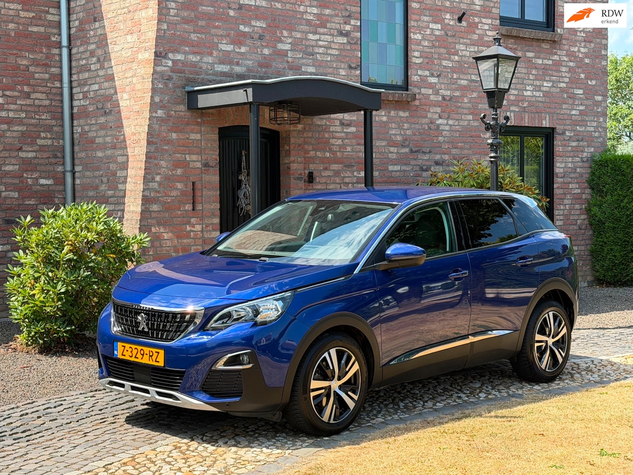 Peugeot 3008 - 1.2 PureTech Automaat Premium Allure - AutoWereld.nl