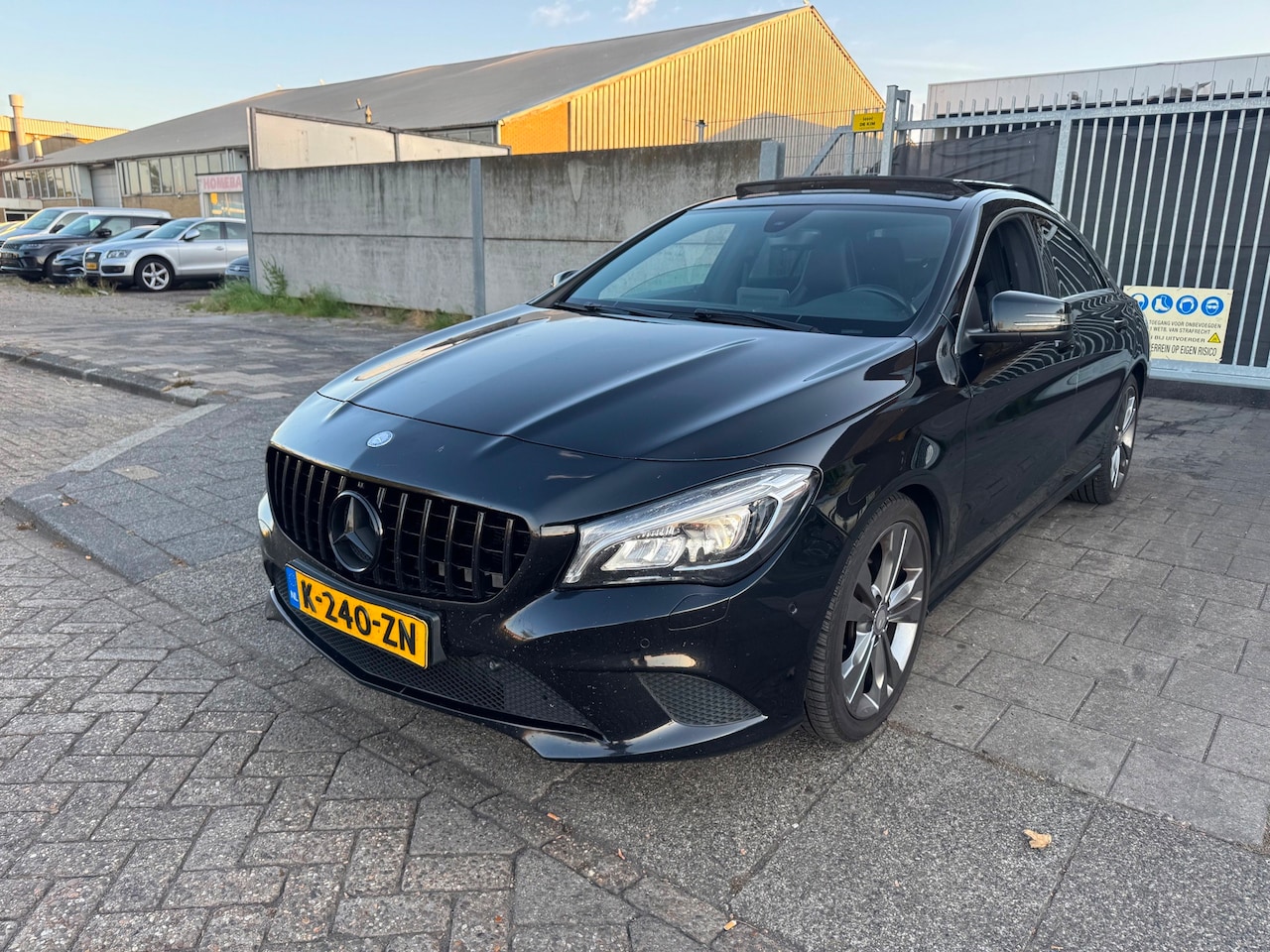 Mercedes-Benz CLA-Klasse - 200 d AMG XENON/PANO/CLIMA EURO 6 - AutoWereld.nl
