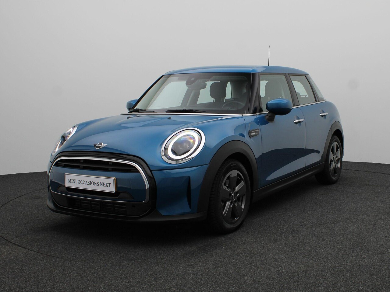 MINI 3-Deurs - Cooper Classic + Balance Pack + LED + DAB + 16'' - AutoWereld.nl
