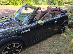 MINI Cabrio - 1.6 Cooper S Sidewalk Cabrioletkap waterdicht, cruise-control, stoelverwarming, Apple car-play installatie.