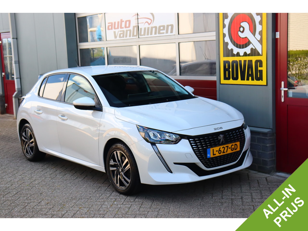 Peugeot 208 - 1.2 PureTech Allure Pack O.a: Dig. Display, DAB, Clima, Carplay, Cruise, Etc. All-in prijs - AutoWereld.nl