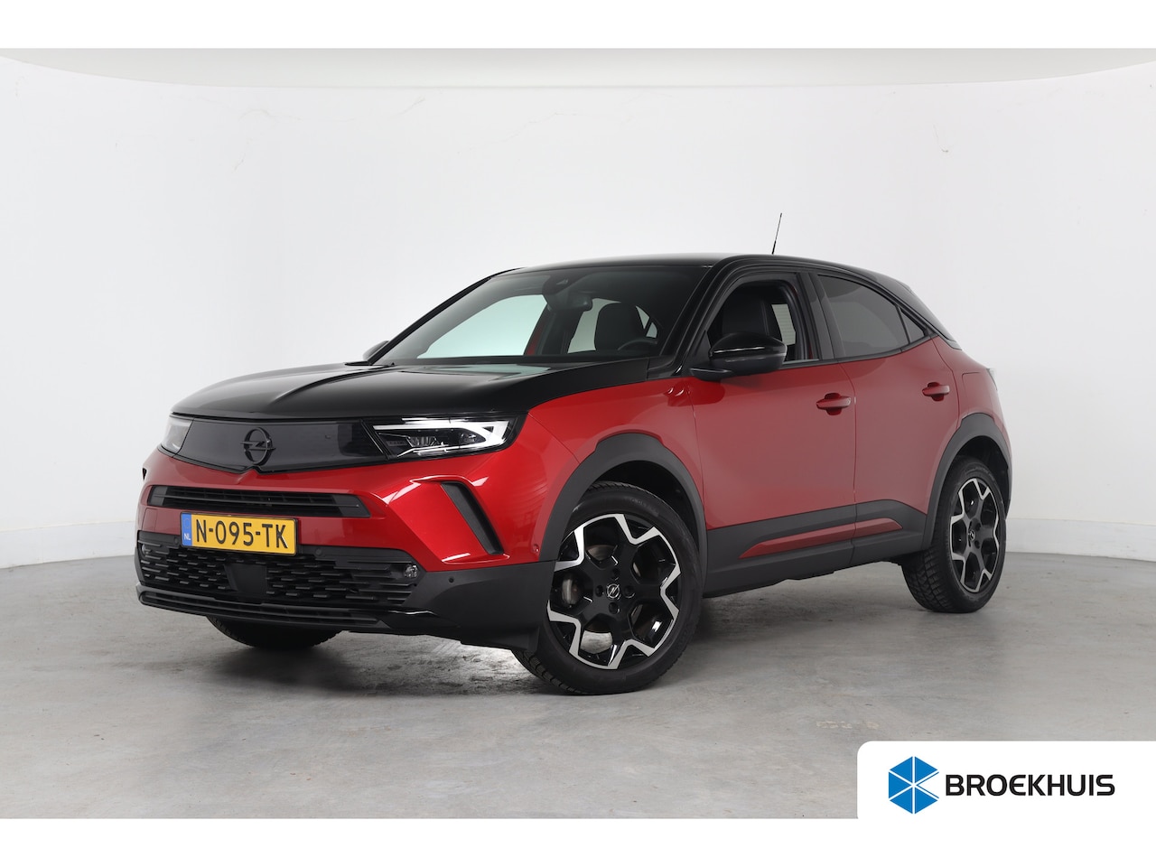 Opel Mokka - 1.2 Turbo Ultimate | Navigatie | Adaptieve Cruise | Camera | Climate control | Stoel/stuur - AutoWereld.nl