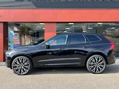 Volvo XC60 - 2.0 T6 Plug-in hybrid AWD Ultra Black Edition | Trekhaak | 22'' LMV | Head-Up | Keyless |