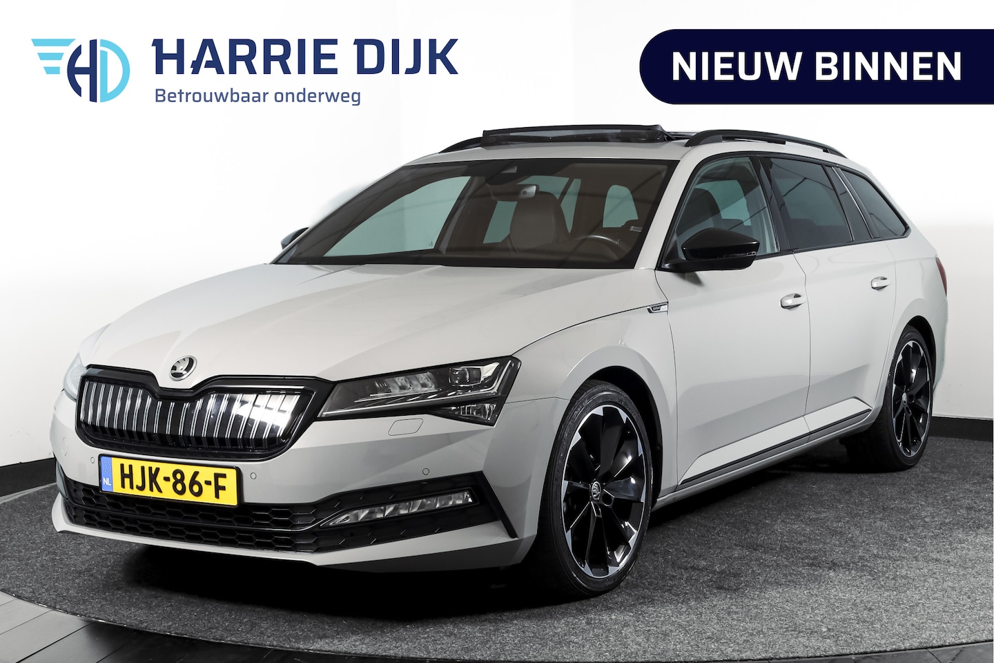 Skoda Superb Combi - 1.4 TSI iV Sportline Business | S/K-Panodak | Dig. Cockpit | Adapt. Cruise | Winterpakket - AutoWereld.nl