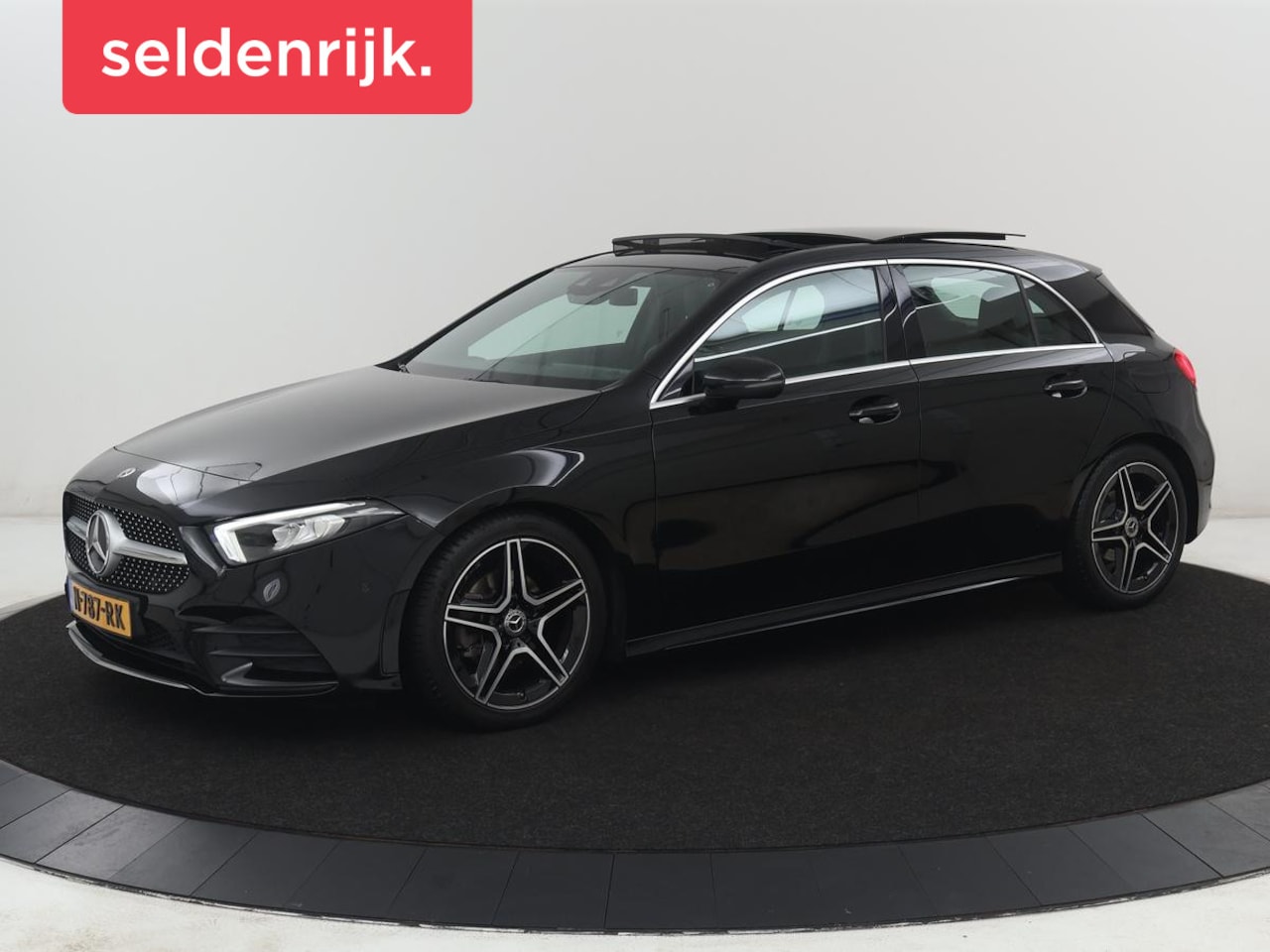 Mercedes-Benz A-klasse - 180 Business Solution AMG | Panoramadak | Carplay | Cruise control | Climate control | DAB - AutoWereld.nl