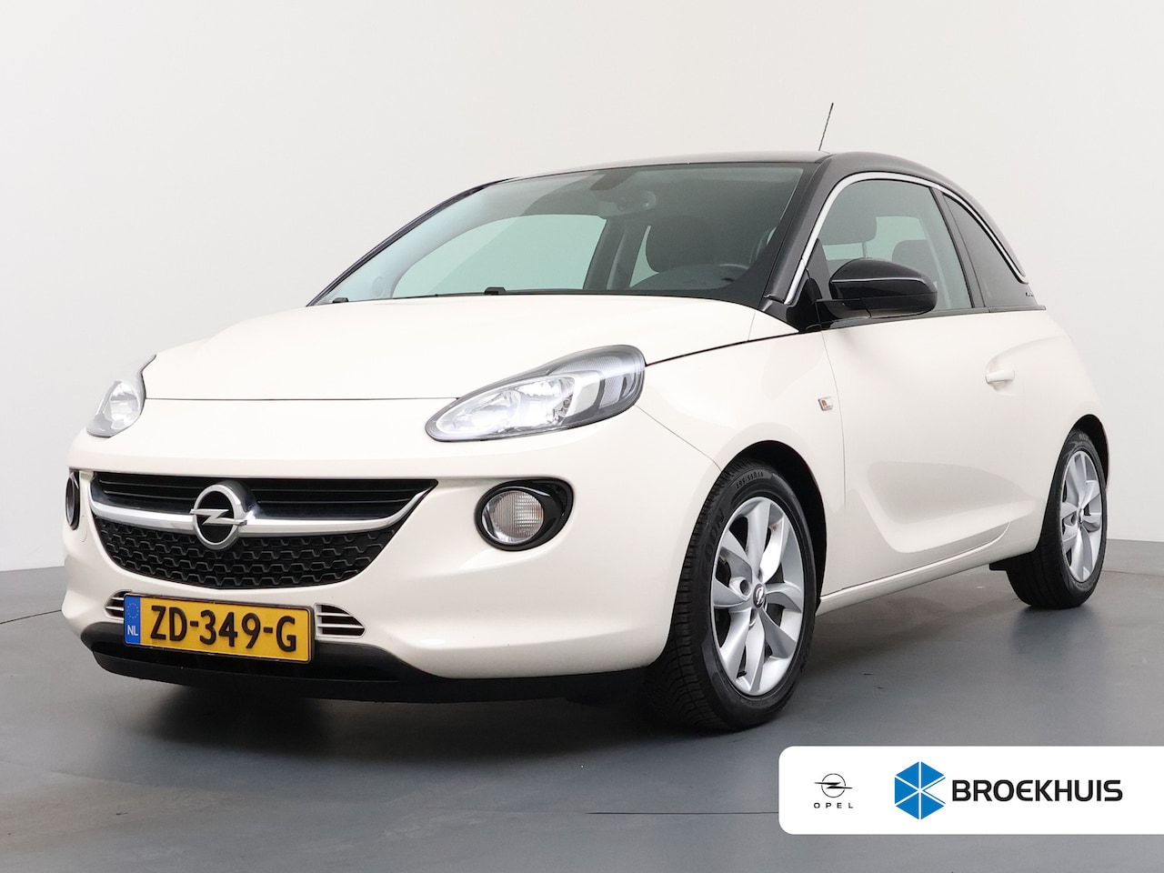 Opel ADAM - 1.0 Turbo BlitZ | Apple CarPlay/Android Auto | Parkeersensor achter | Stuurwiel verwarmd - AutoWereld.nl