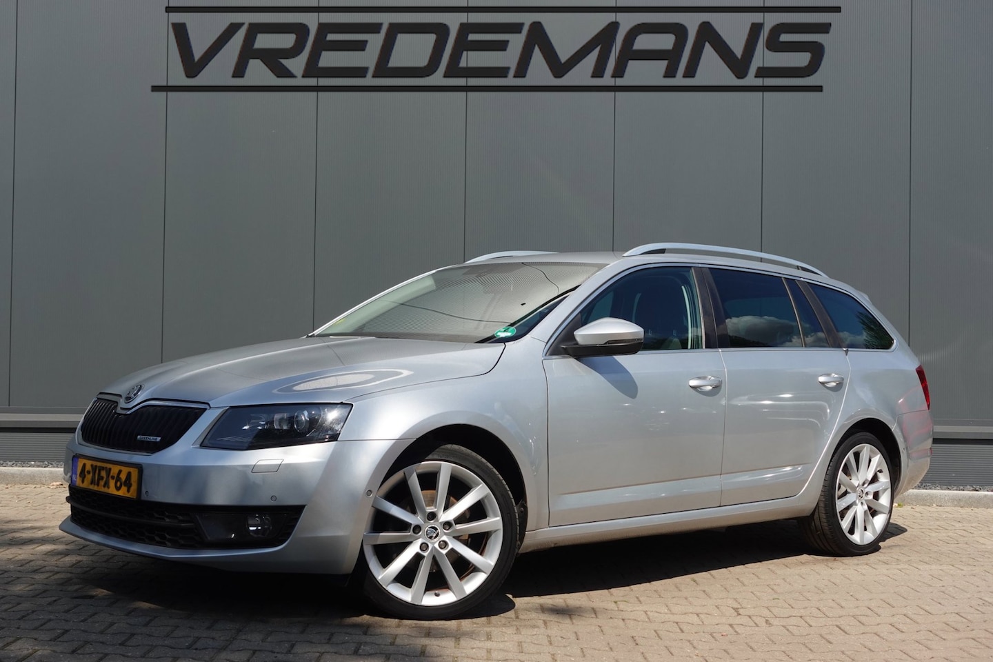 Skoda Octavia Combi - 1.6 TDI Greenline Businessline 1.6 TDI Greenline Businessline - AutoWereld.nl