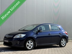 Toyota Auris - 1.8 Full Hybrid | netjes | trekhaak | dealer OH