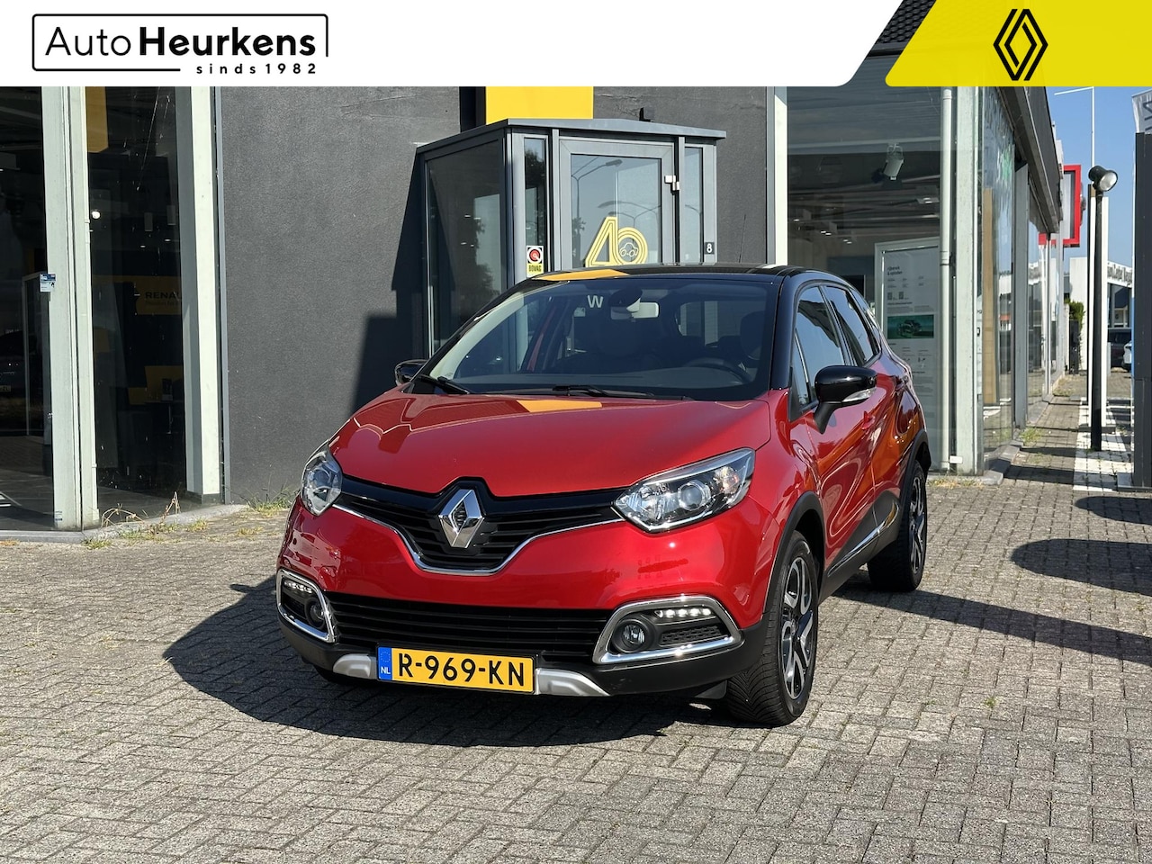 Renault Captur - TCe 120 XMod l Lederen bekleding l DAB l Achteruitrijcamera - AutoWereld.nl