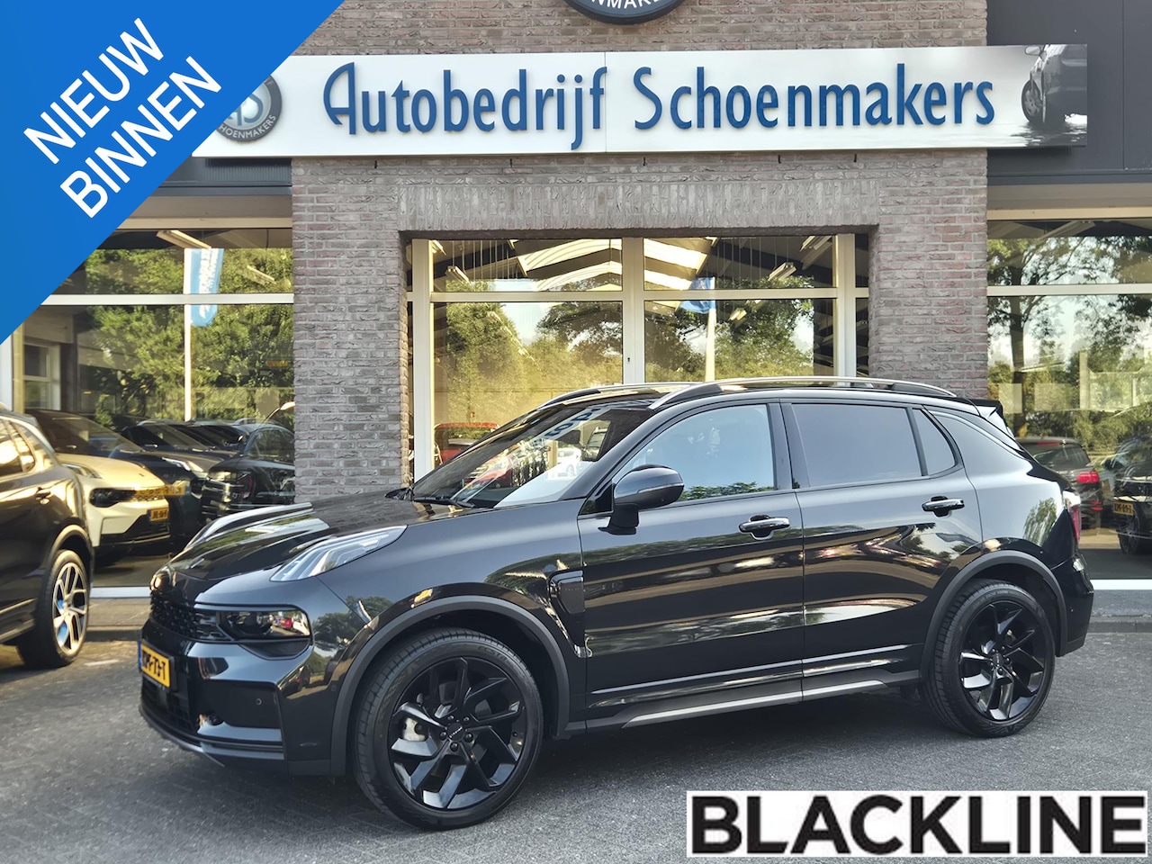 Lynk & Co 01 - 1.5 MY23! + BLACKLINE!! ZWARTE-HEMEL ROLHOES MY23 360-CAMERA PANO/SCHUIF INFINITY DAB NAVI - AutoWereld.nl