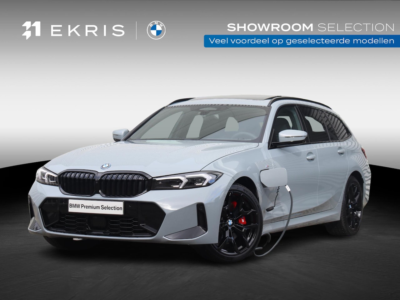 BMW 3-serie Touring - 330e | M Sportpakket Pro | Panodak | Head-Up | Trekhaak | Driving Assistant Prof. | Parkin - AutoWereld.nl